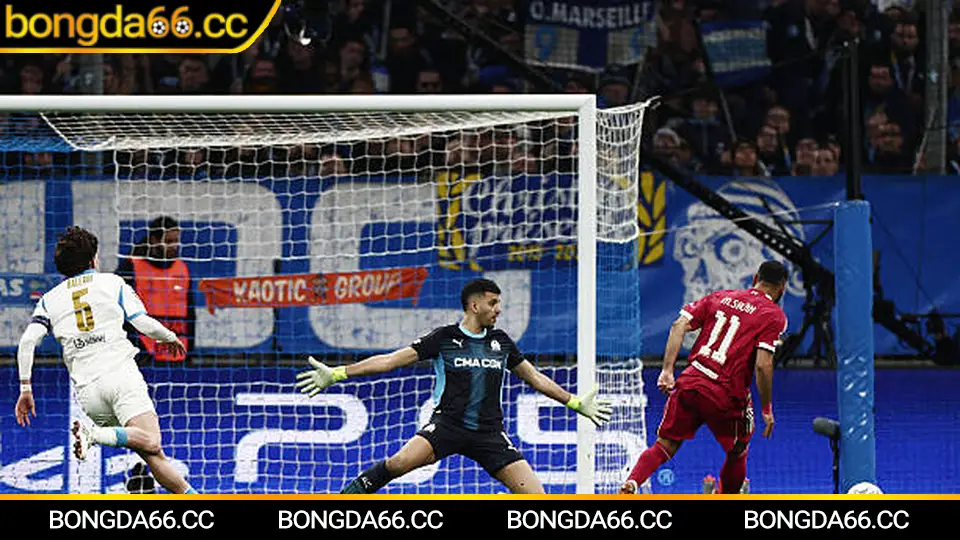 Đội tuyển bóng đá quốc gia Malaysia thi đấu sôi nổi trong trận AFF Cup 2023